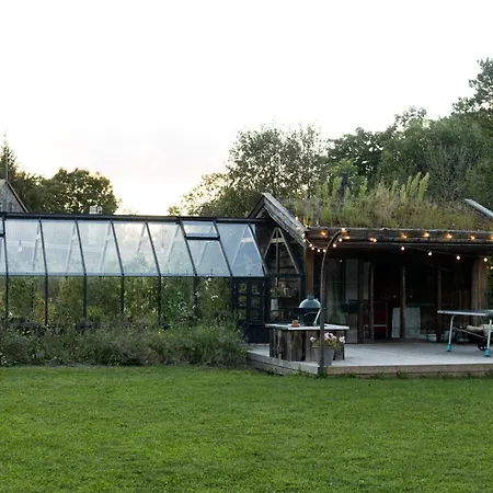 Loo Kodu&koeoek 3* Muraste